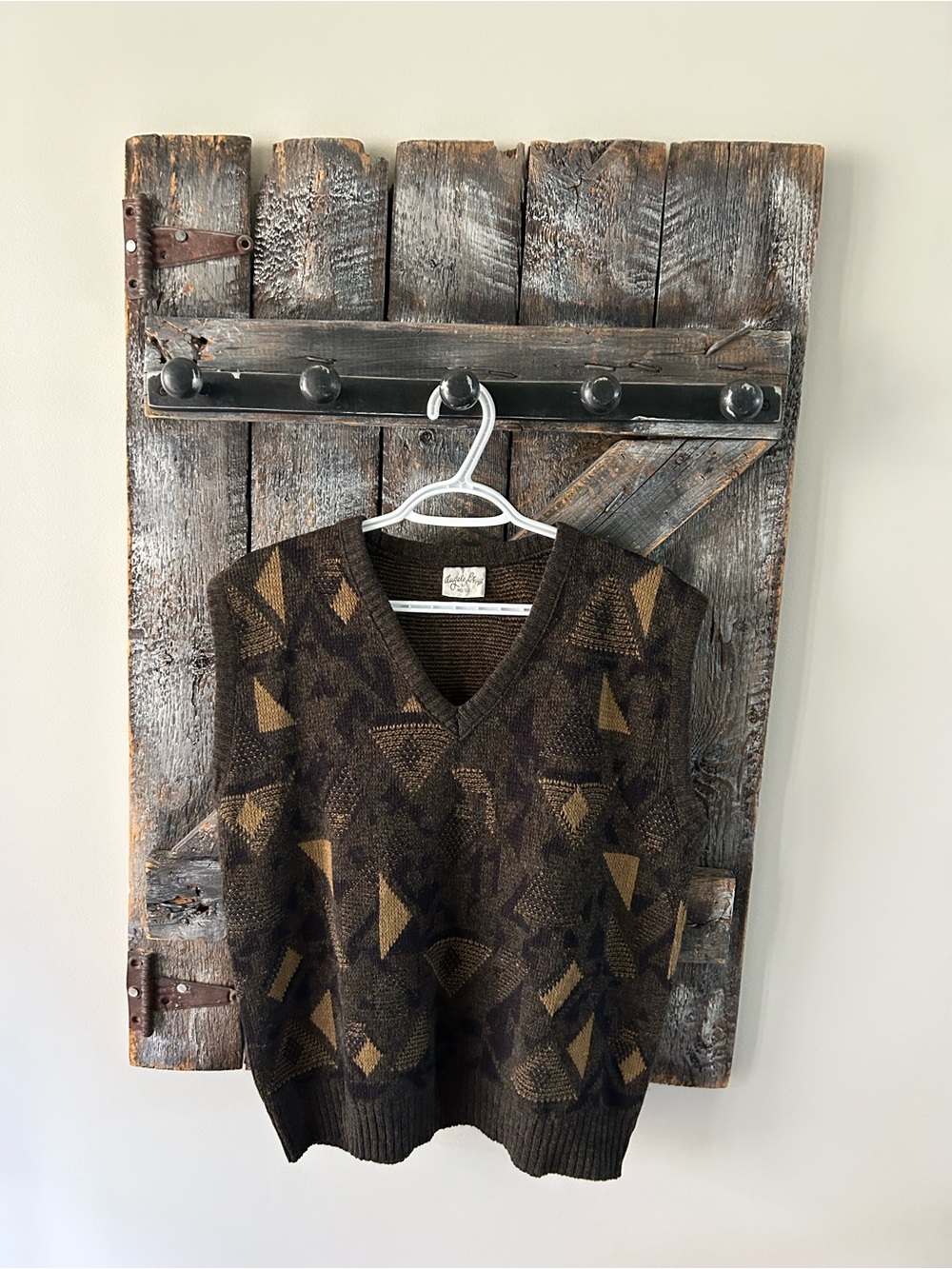 Men's Vintage Brown Geometric V-Neck Sweater Vest